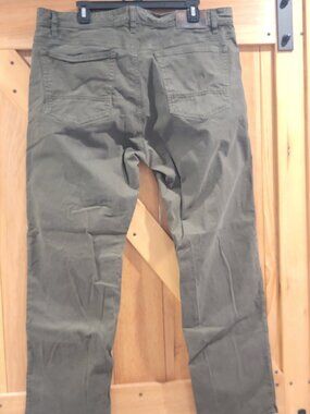 Orvis Dark Green Pants 38 X 30